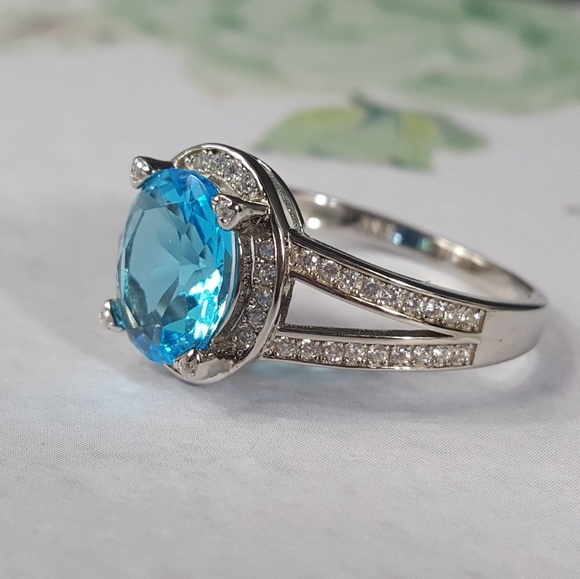 Simulated Blue Topaz with White Cubic Zirconia - Picture 3 of 8